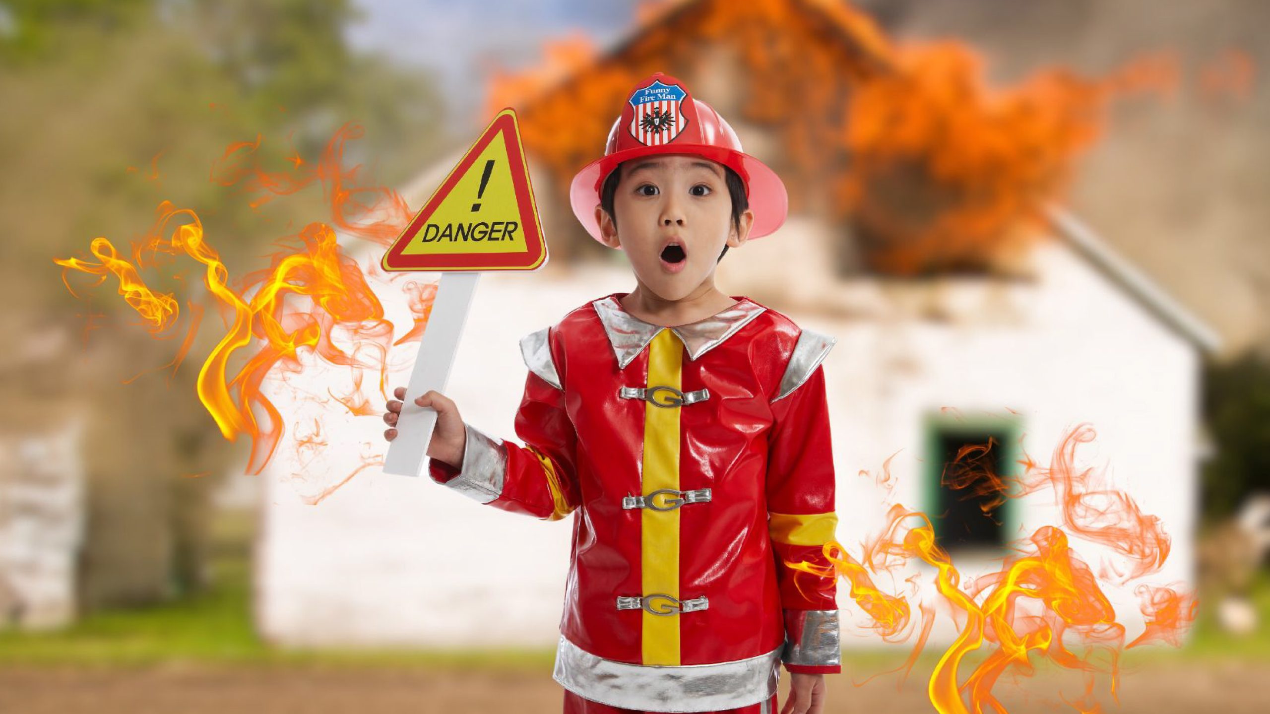 FIRE! HELP! : Here’s What Every Parent Needs to Know to Keep Their Kids Safe from Fires!